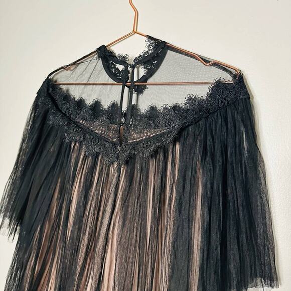 Nha Khanh Black Tulle Shift Lulu High Neckline Lace Collar Zipper Dress size 6 - Picture 4 of 14